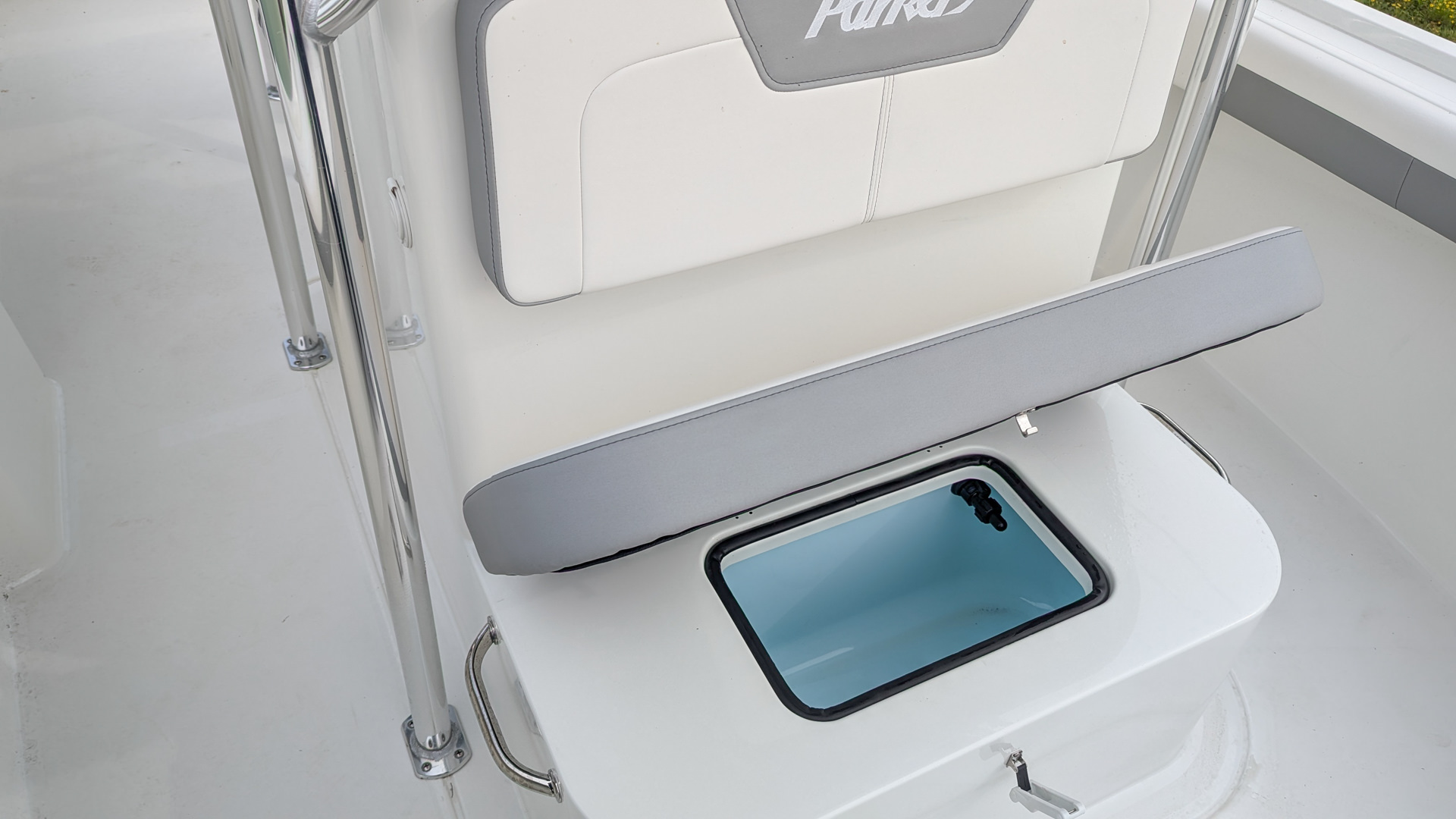 Parker Boats 210 Coastal Interior 05