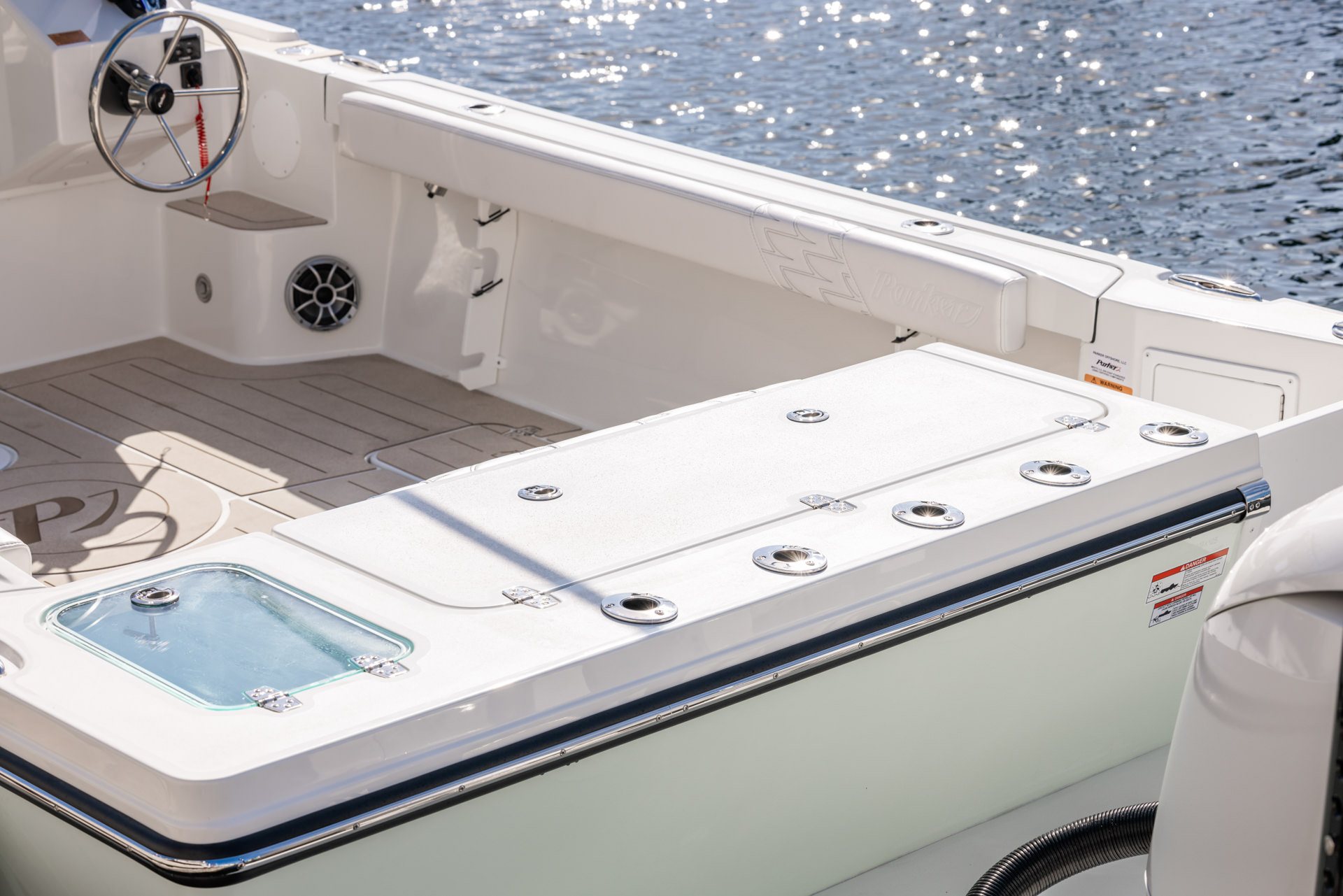Parker Boats 247 Explorer Interior 02