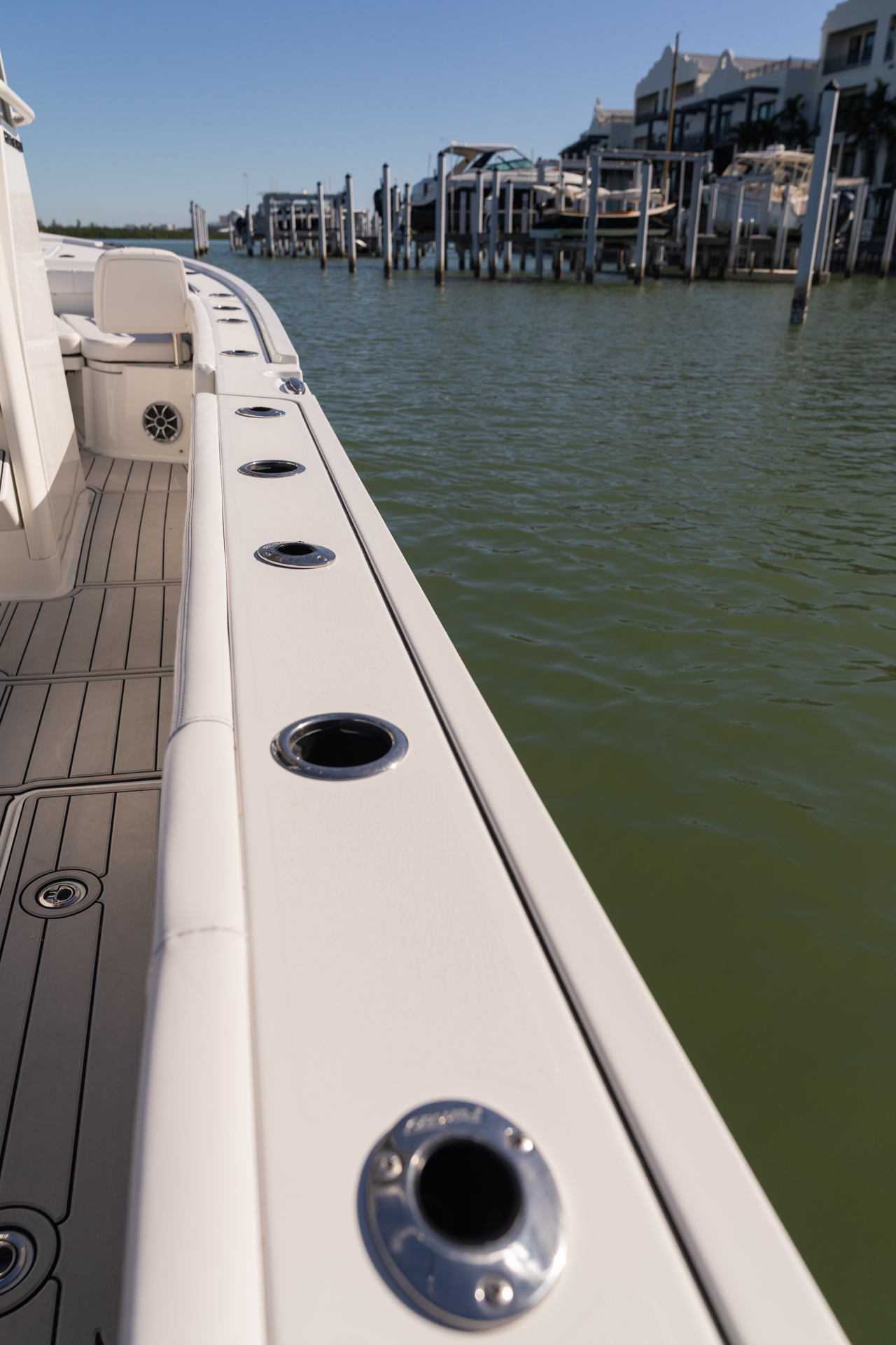 Parker Boats 254 Fathom Interior 08
