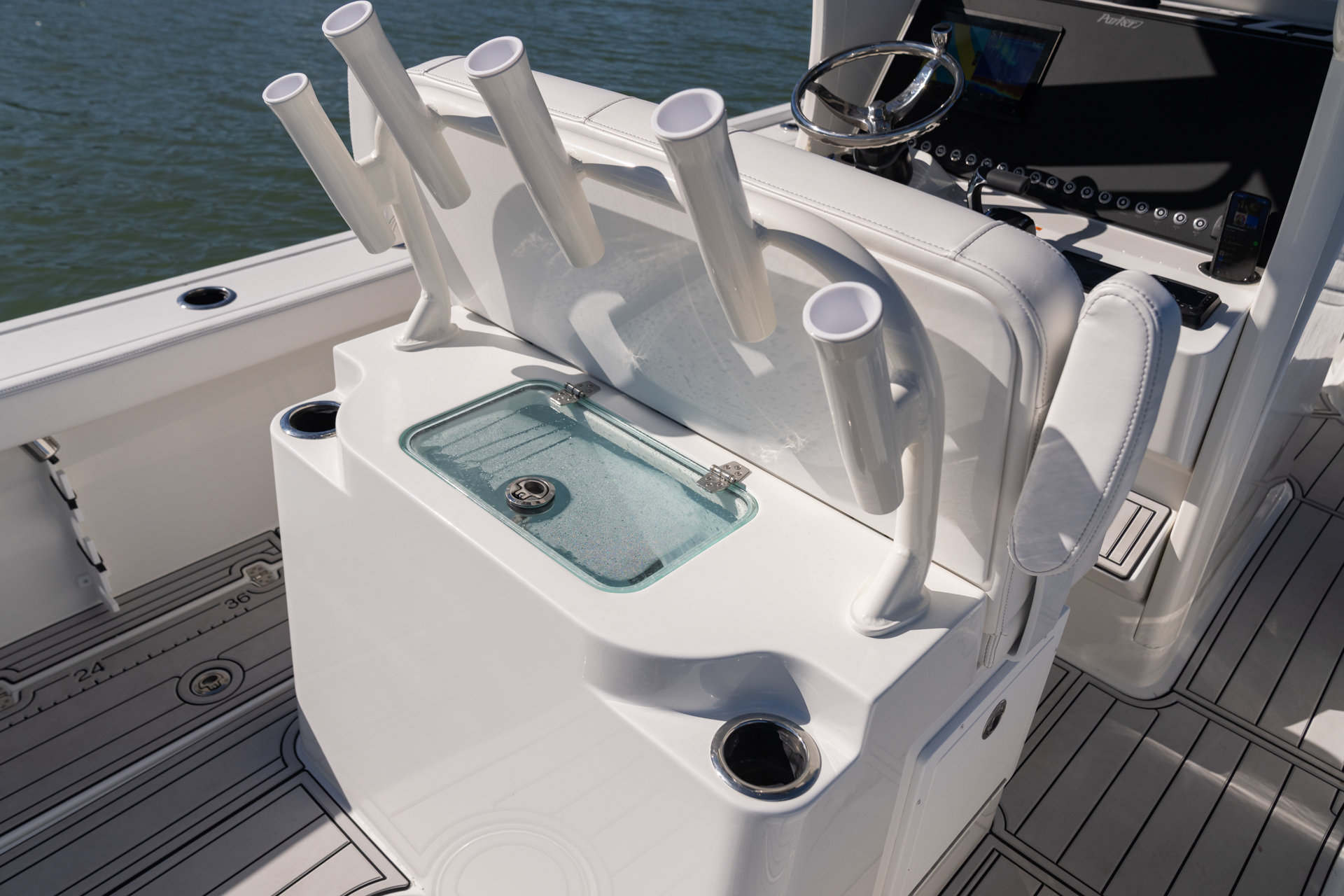 Parker Boats 254 Fathom Interior 10