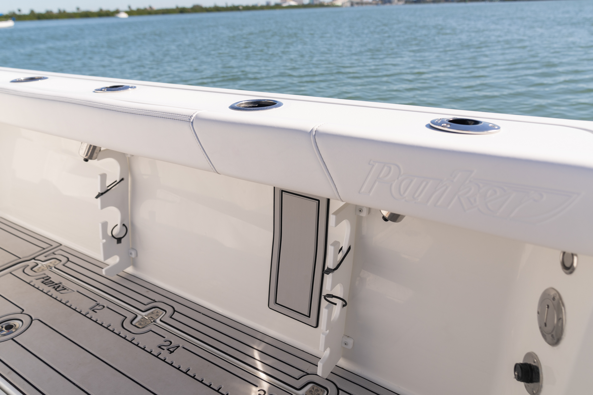 Parker Boats 254 Fathom Interior 40