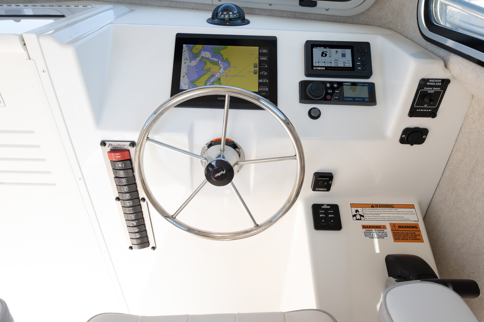 Parker Boats 257 Explorer Interior 10