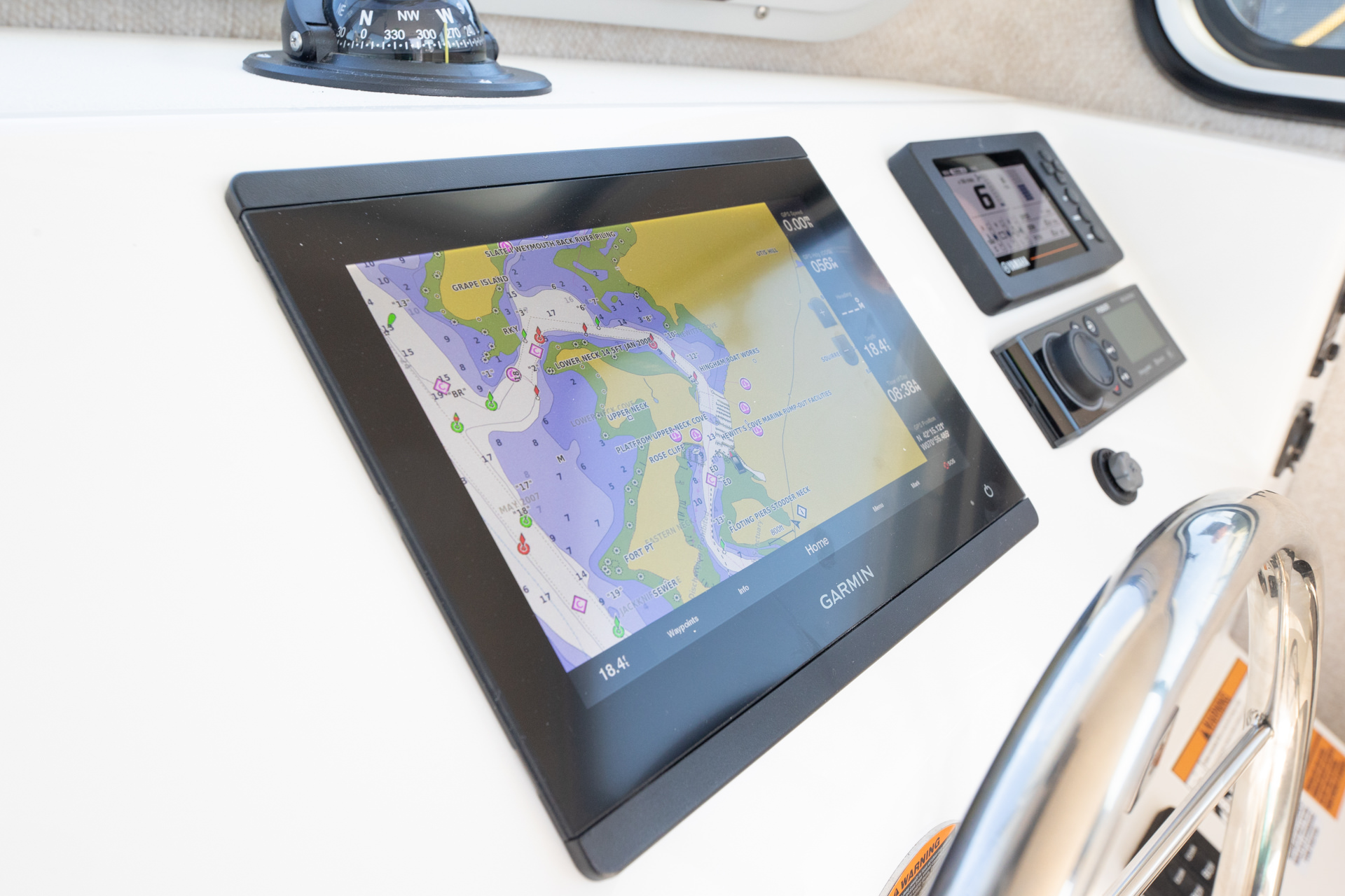 Parker Boats 257 Explorer Interior 12