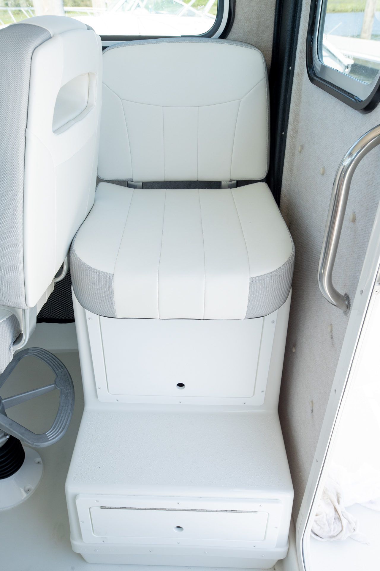 Parker Boats 287 Explorer Interior 17