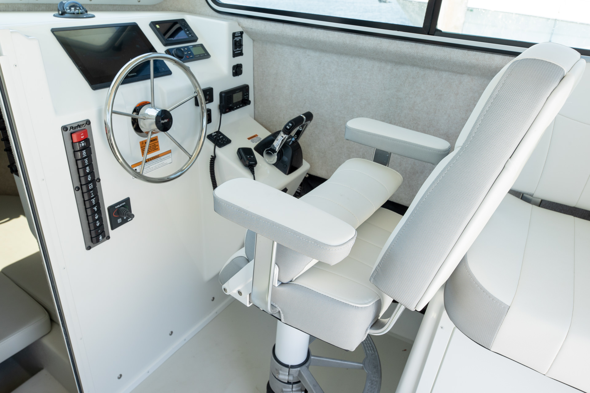 Parker Boats 287 Explorer Interior 18