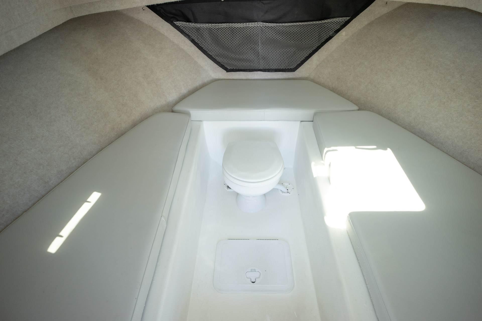 Parker Boats 287 Explorer Interior 27
